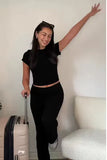 2-Piece Lounge Set: Crop Top & Flare Leggings - Outlet-Marketplace